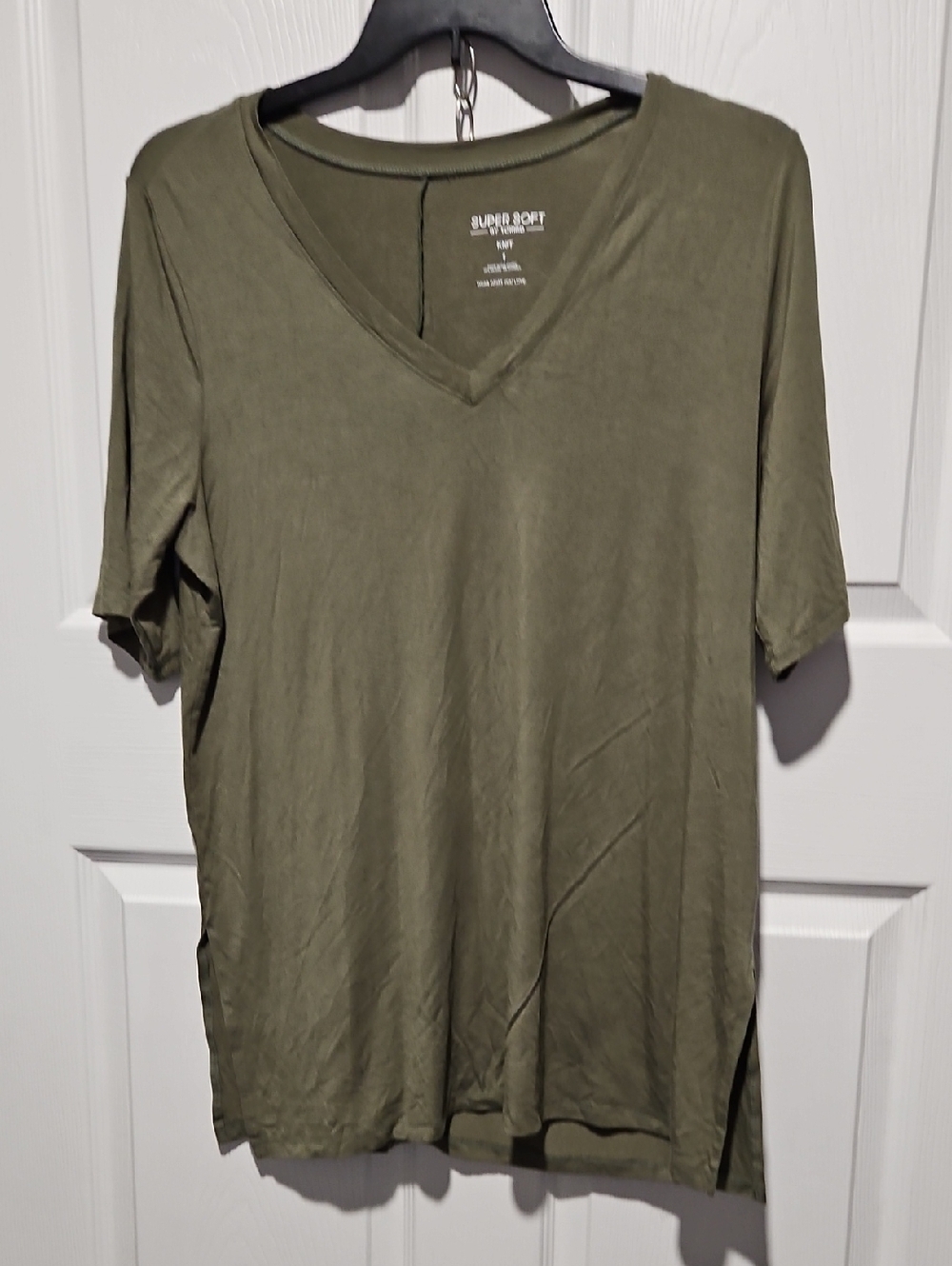 torrid Super Soft Knit V-Neck Tee in Olive